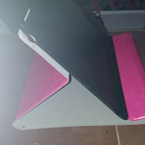 Magenta Ipad 2/3/4 Case - Picture 3 of 3